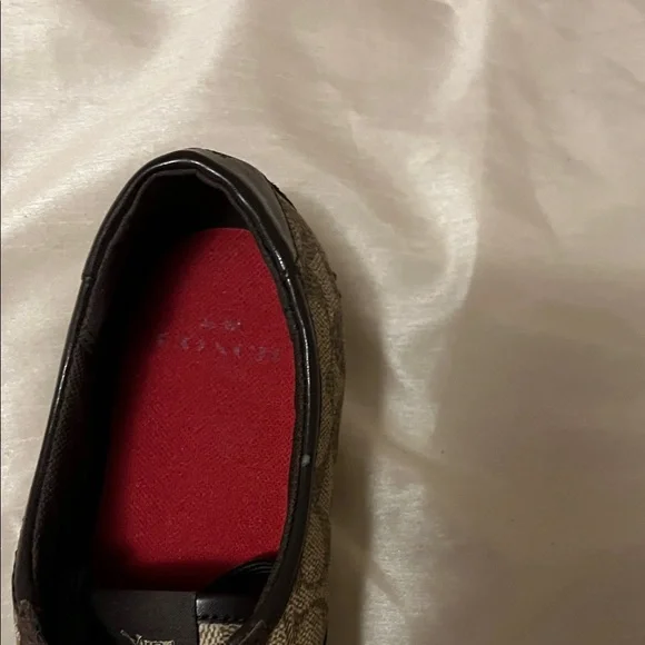 COACH Women's Stylish Brown and Black Shoes - Picture 10 of 12